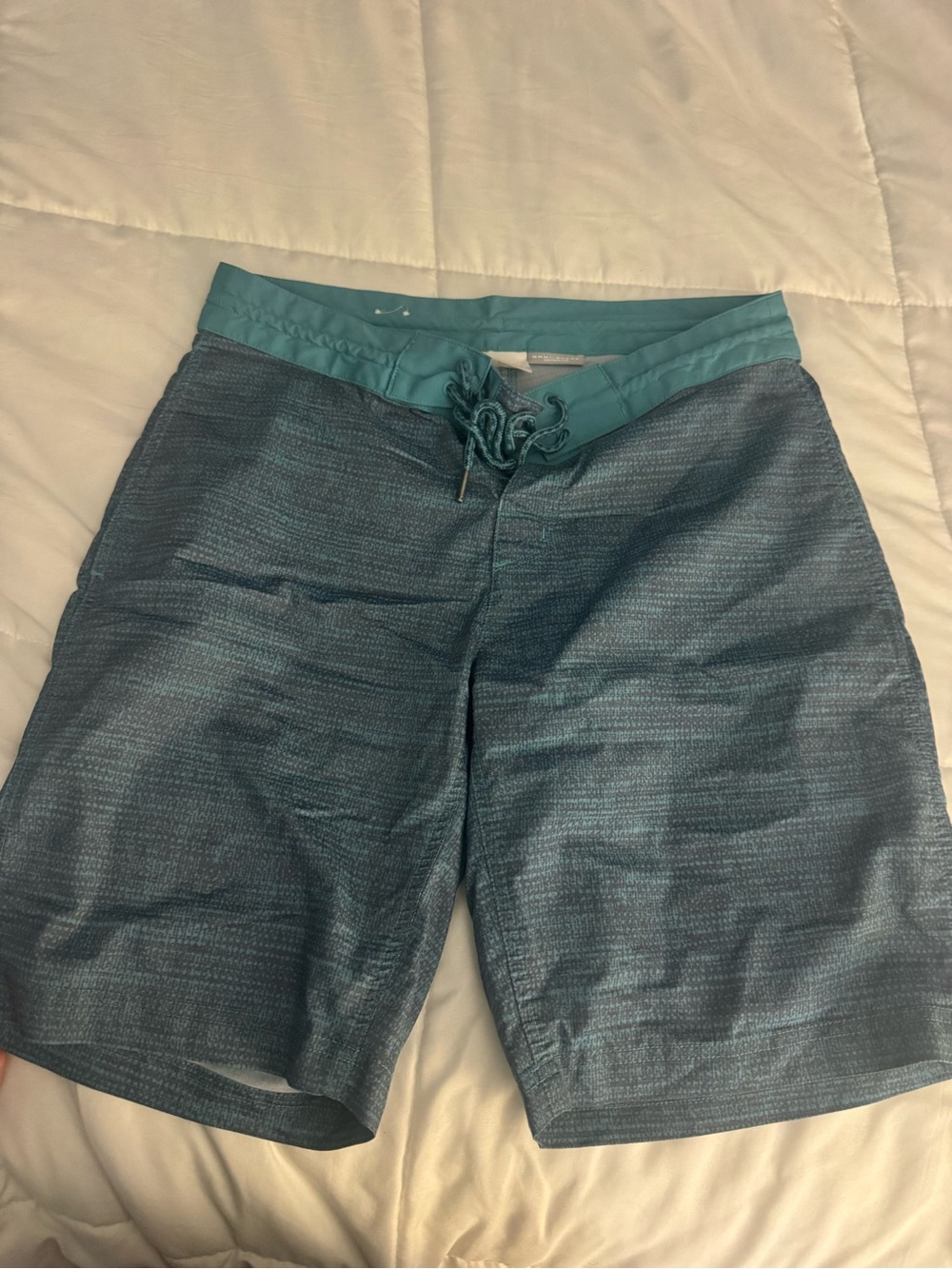 Columbia Teal Patterned Hybrid Shorts